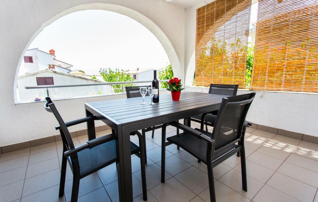 Apartmani Tamara Baska Экстерьер фото